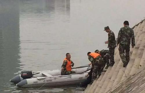 西安头条跳河男子死亡,悲剧背后引关注